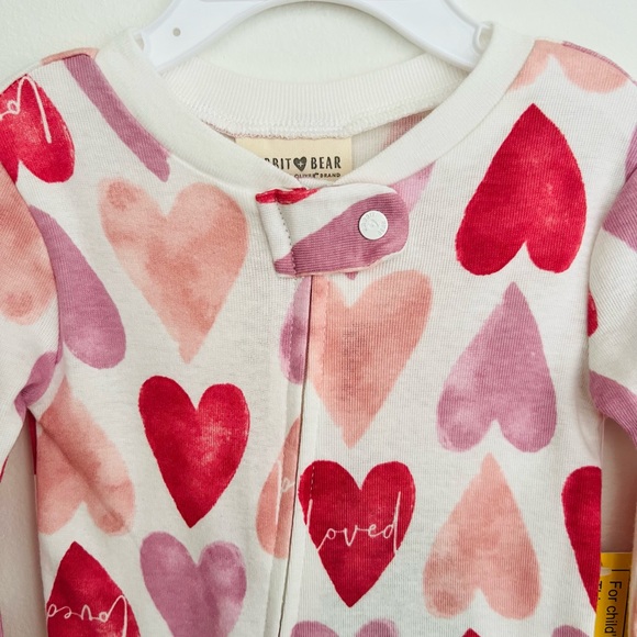 Rabbit + Bear Organic Cotton Watercolor Hearts Loved Coverall Size 18 Months NWT - Picture 4 of 10